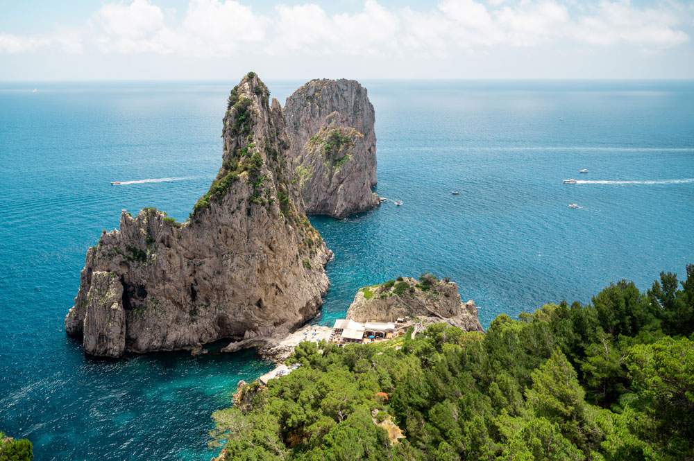 tyrrhenian-sea-coast-of-capri-italy-2023-11-27-04-49-54-utc